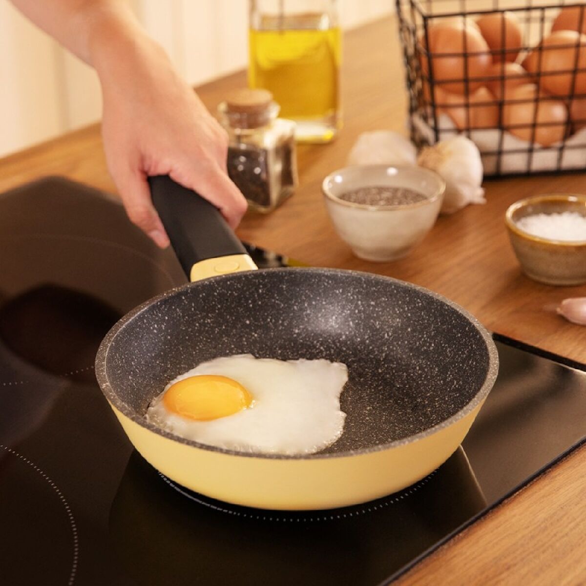 V2HB8A1FB7D5E9ABFEDA61B050405DAC5DBR6927116P4