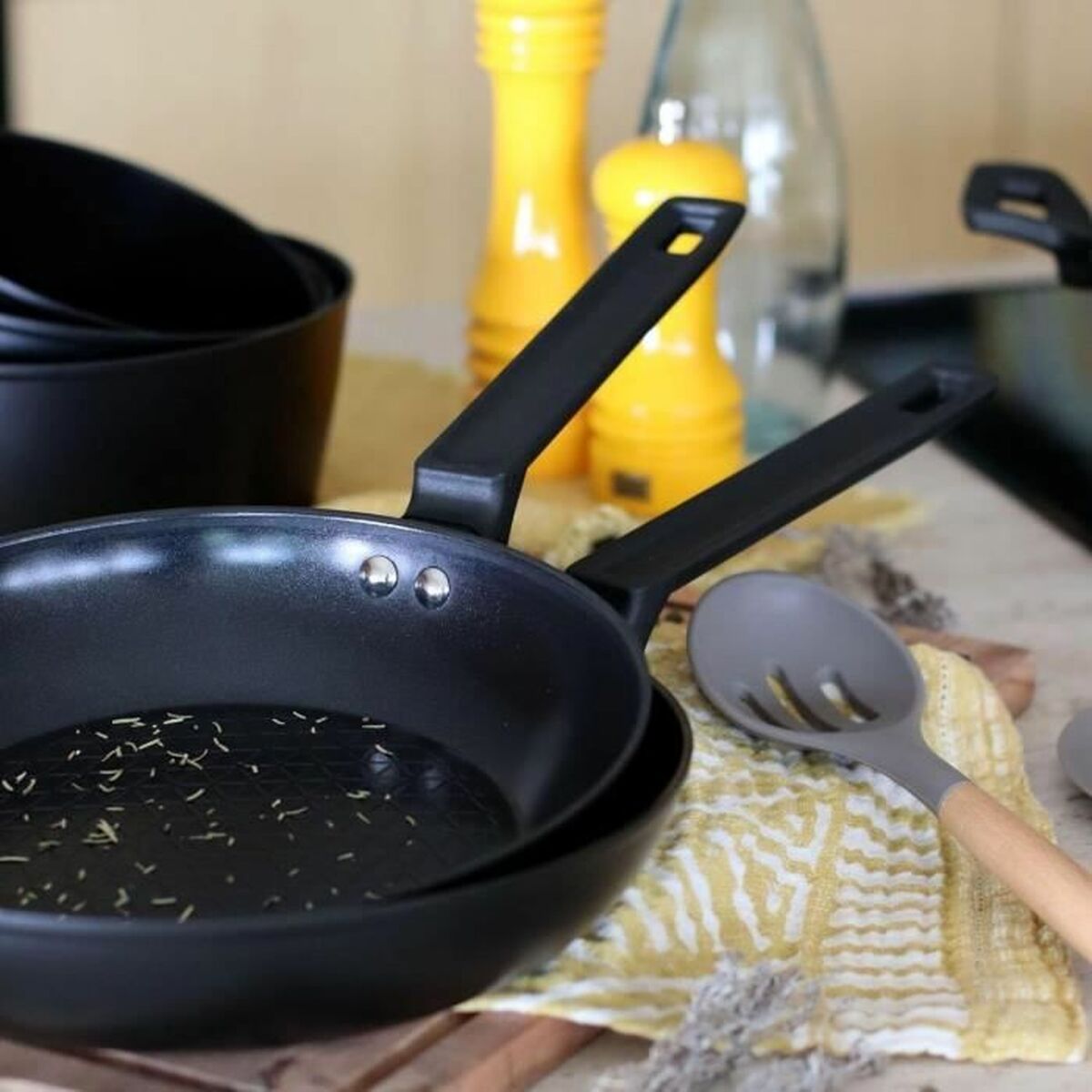 V2H5E20720C9153A5B9F8B76B04B977AC8FR5785005P3