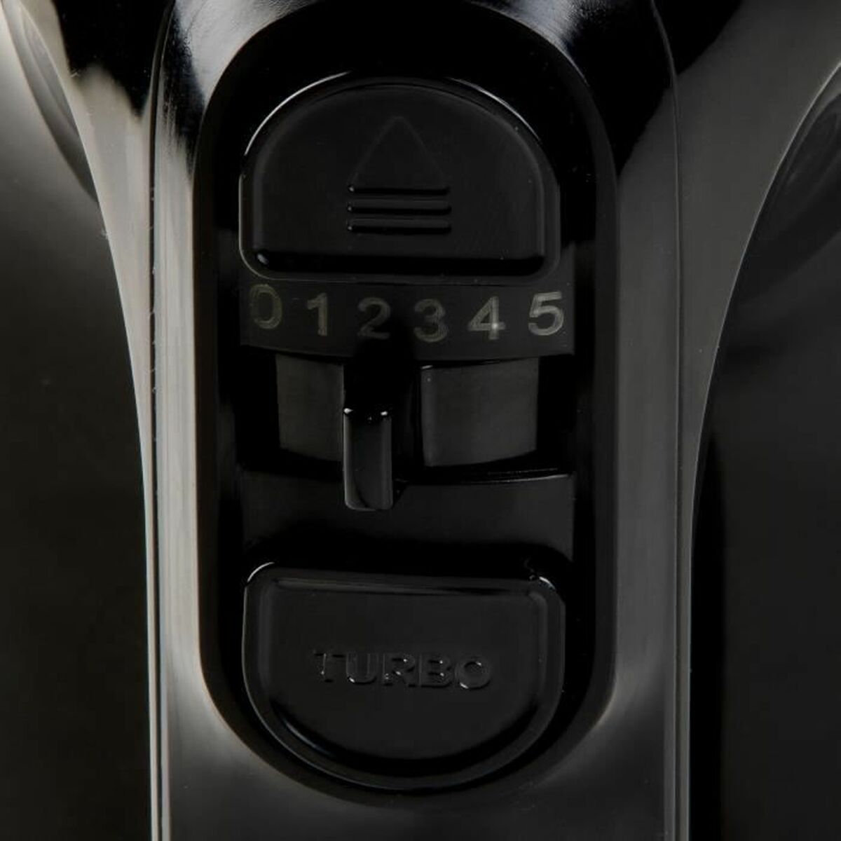 V2HB917EFF9EF3955C775C0EAB81DDD0E17R5780201P6