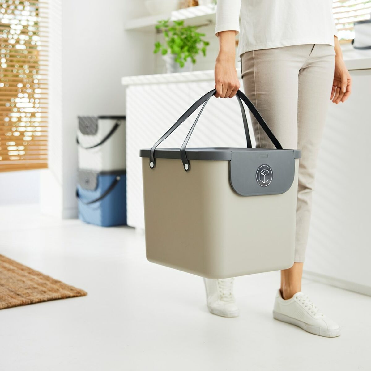 V5HB6CF438B364E2807EC37C0FC2DDC8C77R6409139P2