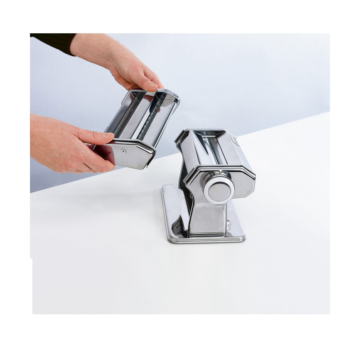 V8H08299D2E05D473B4E055DC5655906D81R3447716P2