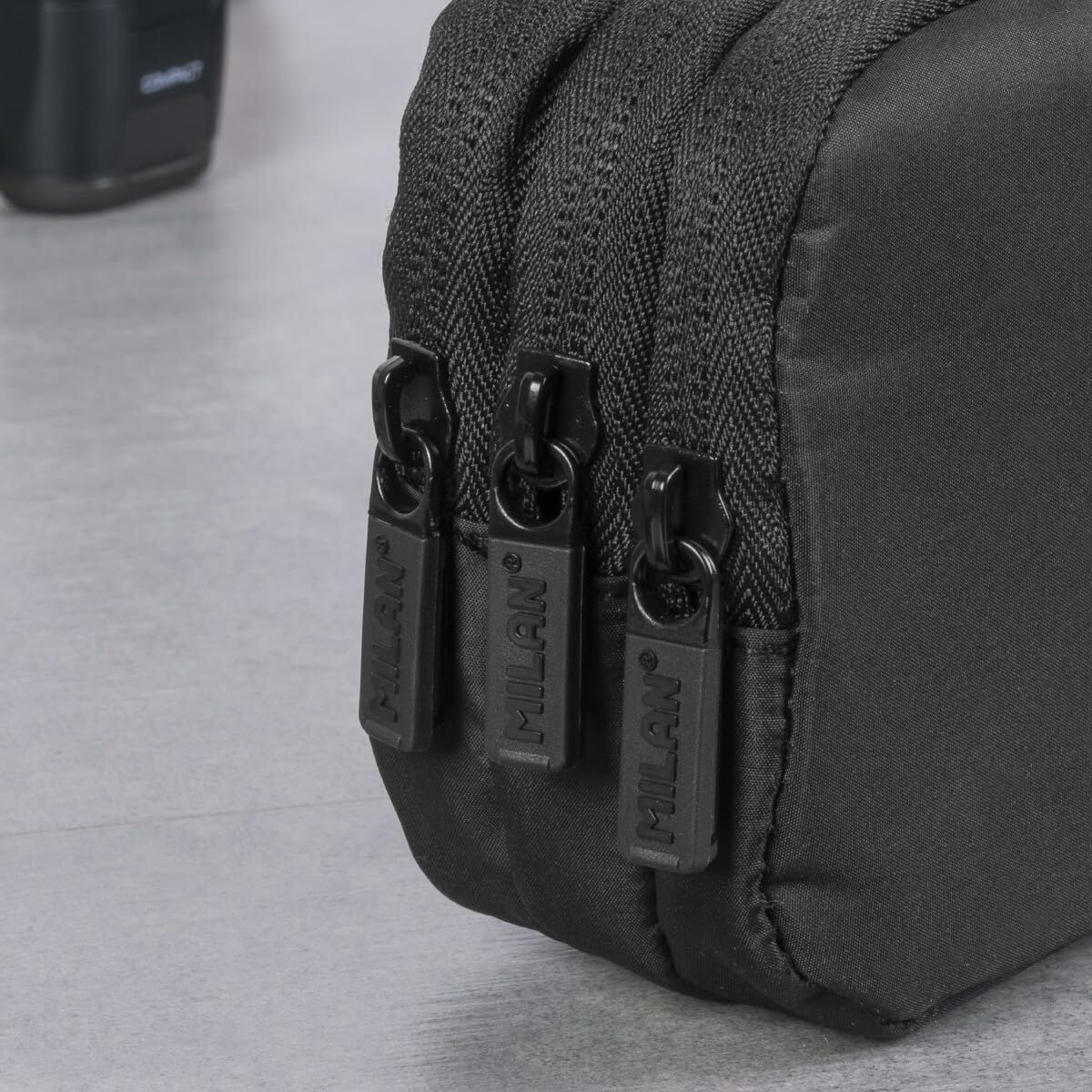 V5HD96FD932F6F14CD2F9076D188864AFC4R6286361P6