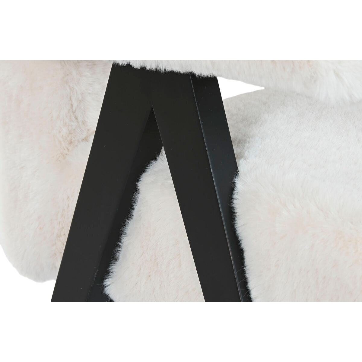 V4HC137025CD712C05801BF7FDBB4C710C3R5668505P6