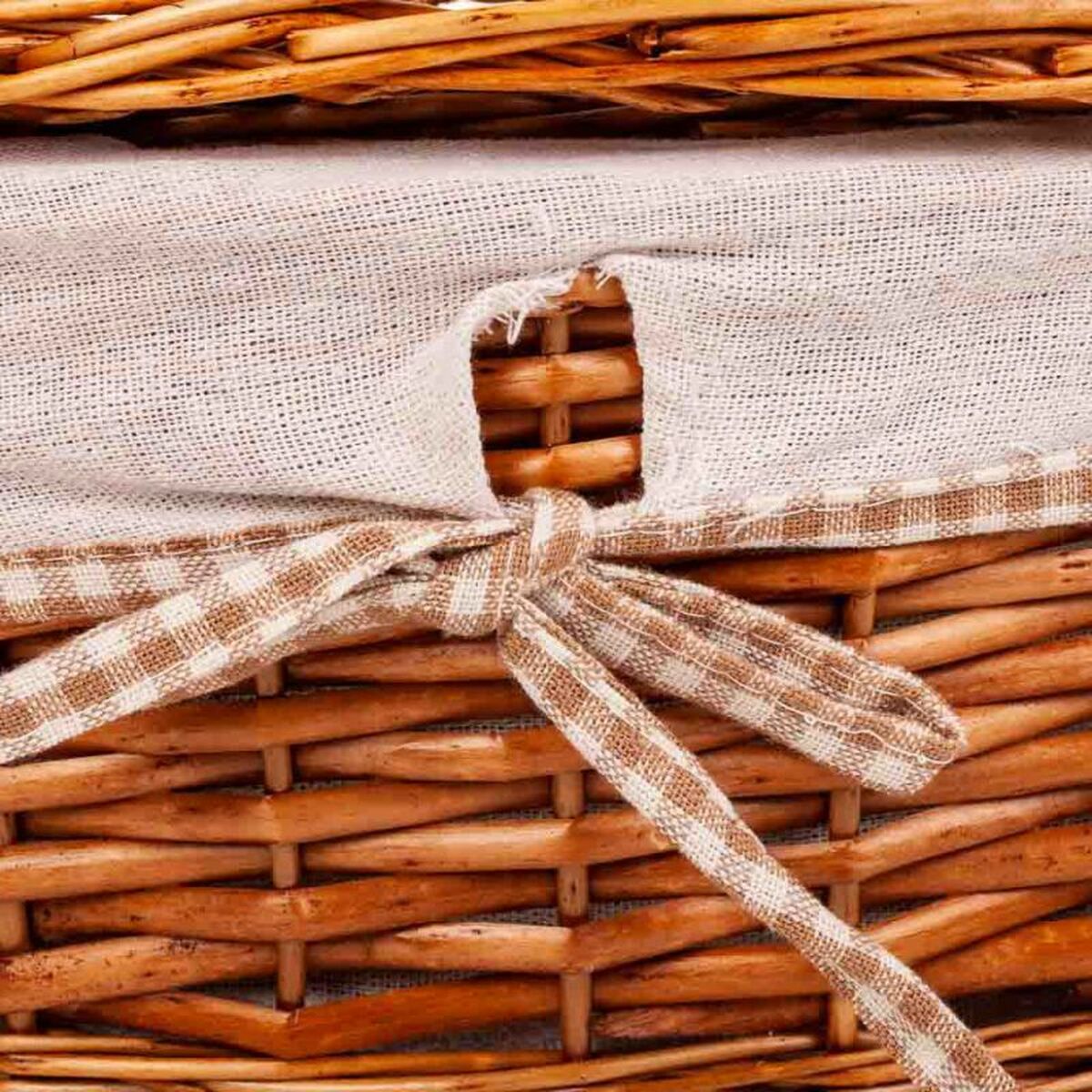 V7H46735FFCB092773C692750E24271C163R5250188P6