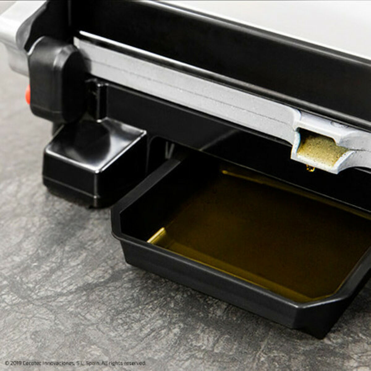 V8HC8EF78F4BEF661F3D831E006E1A8D9AAR3218903P4