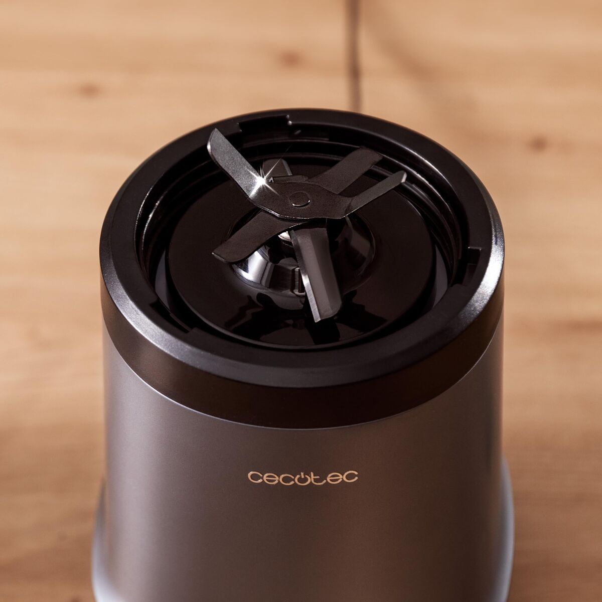 V2H2561539B8689B05EAE1B18ADCF3FD592R7644272P9