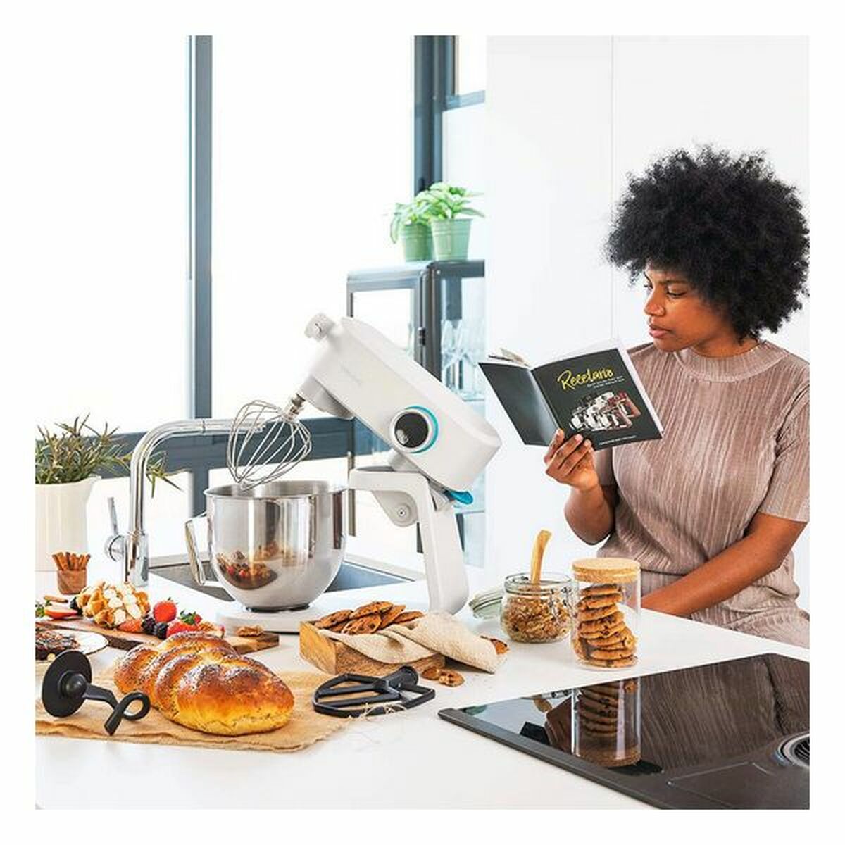 V11HE8C464B47BF48DCDC139E9C8479A40B2R3218931P2