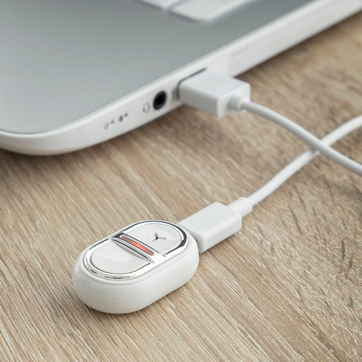 V11H3AA7490564C31BC788AF692307CD82FDR4401656P9