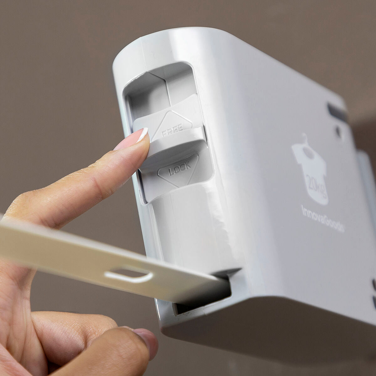 V8H5A859CD9EE750D0AC0105195839CC5A5R4147245P3