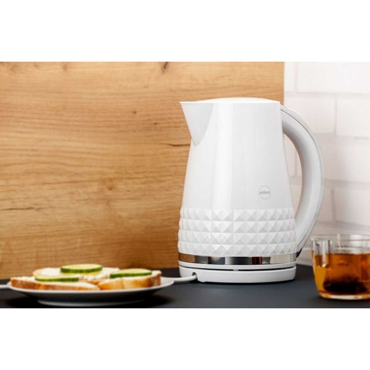 Kettle Eldom C270B  White 2150 W 1,7 L